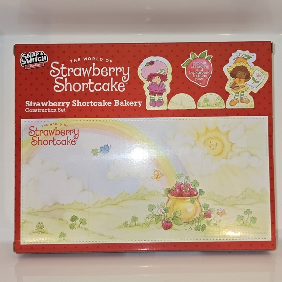 The World of Strawberry Shortcake 123 Piece Construction Set: Produce Stand/BNIB - Picture 2 of 12